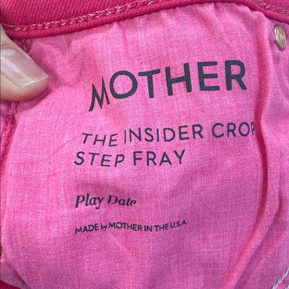 Mother The Insider Crop Step Fray in Play Date Raspberry Sorbet, size 26 - Picture 4 of 10